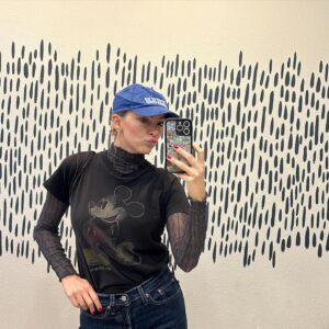 Riley Dandy Instagram - Some mirror selfies. What else do we live for. Last one is my true essence.🪞🪞🪞