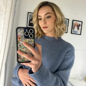 Riley Dandy Instagram - Some mirror selfies. What else do we live for. Last one is my true essence.🪞🪞🪞