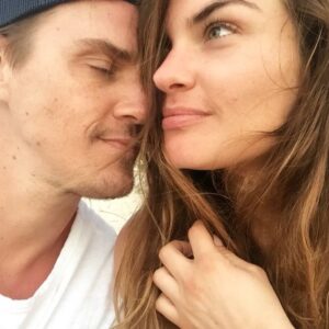 Riley Smith Instagram - Happy Birthday to my best friend and the best mother our lil family could ask for.

We love you @ashlirobson ❤️
Me, Shi, Finn