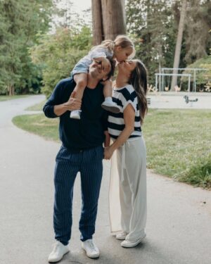 Riley Smith Instagram - This is 3. 
We constantly say
 “Shiloh, stop growing so fast!” To that she simply replies, 
“I can’t.” 
Lucky for us, somehow each day gets better and better…
Happy Third Birthday baby girl. 
I love you with all my heart. ❤️
.
.
.
Huge thank you to @elleb.xo for capturing our lil family 📸