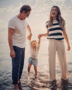 Riley Smith Instagram - This is 3. 
We constantly say
 “Shiloh, stop growing so fast!” To that she simply replies, 
“I can’t.” 
Lucky for us, somehow each day gets better and better…
Happy Third Birthday baby girl. 
I love you with all my heart. ❤️
.
.
.
Huge thank you to @elleb.xo for capturing our lil family 📸