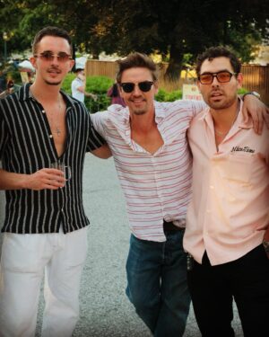 Riley Smith Instagram - As the summer comes to an end and Yacht Rock will soon be removed from my XM dial until next year, I took a moment to reflect on an amazing 4 months in Vancouver. We had nothin but sun since May which anyone that knows Van, knows that’s unheard of. I declared it The summer of George and it lived it up to the hype.