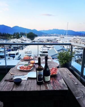 Riley Smith Instagram - As the summer comes to an end and Yacht Rock will soon be removed from my XM dial until next year, I took a moment to reflect on an amazing 4 months in Vancouver. We had nothin but sun since May which anyone that knows Van, knows that’s unheard of. I declared it The summer of George and it lived it up to the hype.