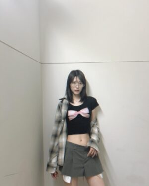 Rina Koyama Instagram - @yekooooong × @rooptokyo 🎀💕💕
コラボTシャツが、9/9まで購入できます🪽🪽
かわいいよね、りぼん💞💞

#ootd #daily #dailylook 
#오오티디 #오오티디룩 #오오티디패션 #패션그램 #韓国コーデ #韓国ファッション