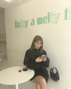 Rina Koyama Instagram - 😺😾