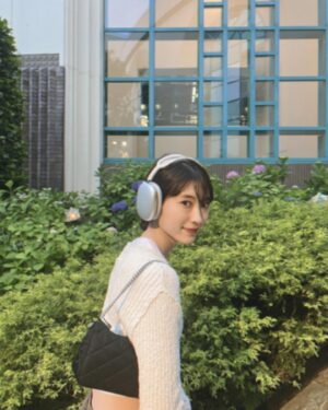 Rina Koyama Instagram - 🇰🇷行った時にGETした @matinkim_magazine のニット🌸
もう着れるタイミング無いかな～と思ったら
この間少し涼しくて着れた♡嬉しい

#matinkim #오오티디 #오오티디룩 #오오티디패션 #패션그램 #데일리패션 #데일리 #데일리그램 #데일리코디 #데일리스타그램