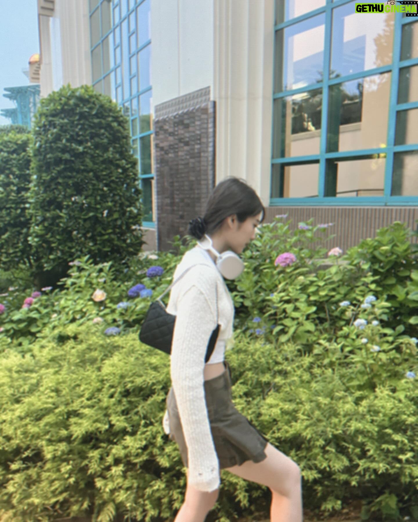 Rina Koyama - 3 Likes - 🇰🇷行った時にGETした @matinkim_magazine のニット🌸
もう着れるタイミング無いかな~と思ったら
この間少し涼しくて着れた♡嬉しい
#matinkim #오오티디 #오오티디룩 #오오티디패션 #패션그램 #데일리패션 #데일리 #데일리그램 #데일리코디 #데일리스타그램