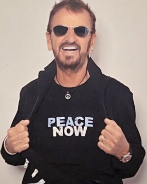 Ringo Starr Instagram - Happy new year. Peace of love everybody. 😎✌️🌟❤️🎶🌈🍒🌻☮️