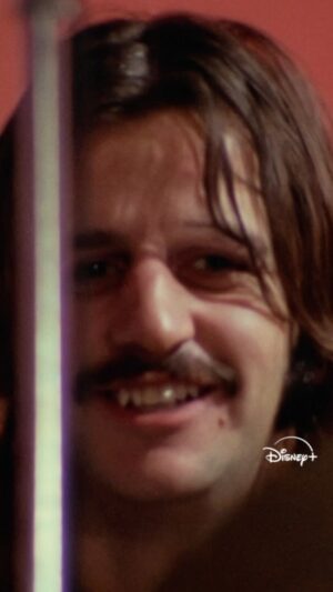 Ringo Starr Instagram - 😎☮️❤️
