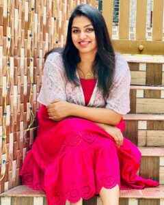 Actress Rini Raj HD Instagram Photos and Wallpapers July 2024