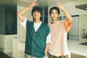 Rio Komiya Instagram - ｢#永遠の昨日 完全版｣最終回ありがとうございました！

完全版となり、皆さんにまた浩一とみっちゃんを。
永遠の昨日をご覧いただけて本当に嬉しかったです。

永遠の昨日の制作スタッフさん、キャスト、音楽、全てが僕の宝物であり最高の想い出です。
映像を見返す度に、
あの時の記憶を思い出し、短い時間であれだけ幸せで辛く沢山の感情が表に出た濃厚な時間はありません。
現場で学べた事も沢山あり、それは今後の僕の道標になると思ってます。

みっちゃん、浩一！ありがとう！
そらちゃんもありがとうね〜︎☺︎

またね🤚