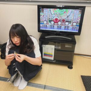 Rio Yamashita Instagram - プレバト。
一筆書きアート、リベンジならず。
はたまた凡人でした。。。😭😭😭
あがぁあああああ！

でも全力で努力はしたので、悔いなし。
📸テンションおかしくなった後は、不貞腐れて楽屋でチョコレート食べて帰りました。

つぎ、、、つ、つぎこそ！！🔥🔥🔥

#プレバト
@prbt_official