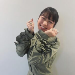 Rio Yamashita Instagram - プレバト。
一筆書きアート、リベンジならず。
はたまた凡人でした。。。😭😭😭
あがぁあああああ！

でも全力で努力はしたので、悔いなし。
📸テンションおかしくなった後は、不貞腐れて楽屋でチョコレート食べて帰りました。

つぎ、、、つ、つぎこそ！！🔥🔥🔥

#プレバト
@prbt_official