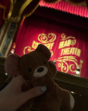 Ririko Masuzawa Instagram - 何年振りかの一人ディズニー🎠☁️
年パス時代思い出してめちゃくちゃ楽しかった…💙
#tokyodisneyland