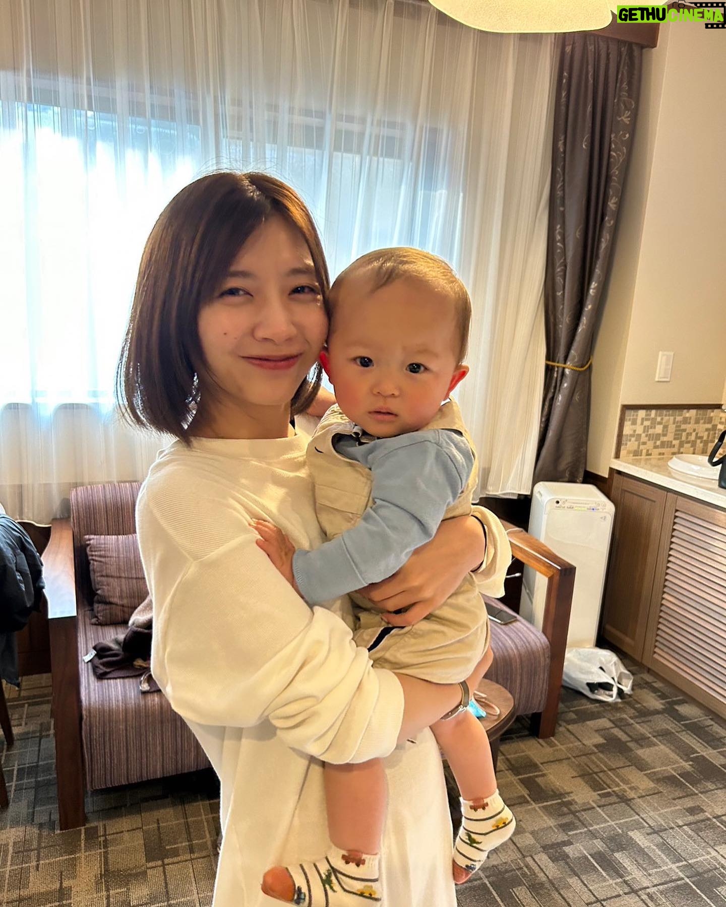 Risako Ito - 3 Likes - GWは家族と妹の友達のご家族と一緒に軽井沢へ。
ベイビーちゃんは2回目まして。
ちょっとは慣れてくれた..かな?笑
癒されました☺️