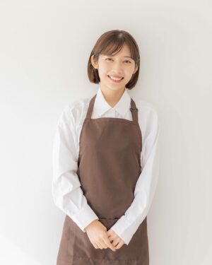 Risako Ito Instagram - 今日でベビーシッターサービス株式会社Fluffy Ket（フラッフィーケット）を立ち上げて1年が経ちました！
目まぐるしく過ぎていく日々。
毎日時間が足りないと思いつつ、とても楽しいです。
24時間一日足りとも会社のことを考えない日はありません。
私は経営をしたことはありませんでしたが、日々トライアンドエラーで小さなことでも吸収して勉強して少しずつ肉付けしてきたと思っています。
今日に至るまで色々な出来事がありましたが
私にとっては全てが良い経験で何一つ無駄なことはないです。
そして何よりも自分1人ではここまで出来なかったということ。
未熟な私を、周りの方には沢山支えて頂きました。
そして一緒に走ってくれている仲間のベビーシッターキャストさんがいて、お客様がいての会社フラッフィーケットだと実感しています。

来年度は、より一層成長していけるようがんばります！
ワクワクするような企画も考えておりますので皆様のもとにお届け出来る日を楽しみにしています。

私自身は、まだまだ新米なのでこれからも地に足をしっかりとつけて着実に
でもスピード感をもって精進していきます😊

想いがありすぎて長くなってしまうのでこの辺で笑

最近の写真がないので初心を忘れずにという意味でサービス開始時にとった写真！

2024/3/15
