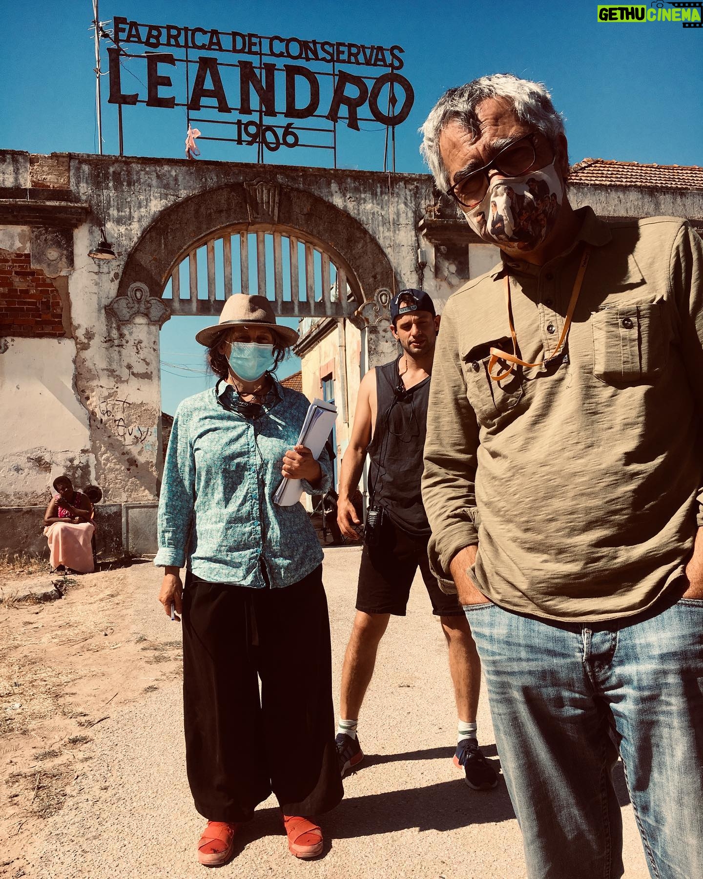 Rita Cabaço - 375 Likes - Hoje às 22h os Leandro 1906 tocam na Fábrica de Conservas. Entrada livre.