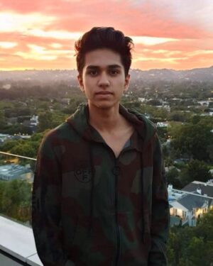 Ritesh Sidhwani Instagram - Happy 20th my sunshine ☀️ @aravsidhwani