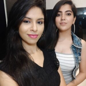 Ritika Sukheeja Instagram - Twin 😍 @subha_nandhini 
My doll has become so different in a good way and now we take pictures without and filters 😂😂😂😂. I'm just so glad about it. Grow more girl ,you deserve the best #misstamilnaduinternational . I call us a coven coz ik no one can handle us together as sisters.Love you loads dolly😘😘😘
#bffs