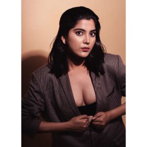 Ritika Sukheeja Instagram - 🍒
Beautifully captured by @johndinakaranphotography 
Mua @o7bridalartistry 
.
.
.
.
#portraitsquad #portraitshots #boutique #fashion #style #love #cute  #beauty #beautiful #pretty #eyes #model #dress  #heels #styles #outfit #jewelry #shopping #smile #misskollywood #missindia #beautypageant #pageant #missindia #pagentry #model