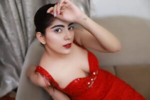 Ritika Sukheeja Instagram - I'm super grateful to this amazing team. Thank you so much guys❤️
Customized gown @tulipafashionstudio
Pc @studio_2.zero
Muah @sharmilahairandmakeup
.
.
.
.
.
.
.
#birthdaymonth #birthday#portraitsquad #portraitshots #boutique #fashion #style #love #cute  #beauty #beautiful #pretty #eyes #model #dress  #heels #styles #outfit #jewelry #shopping #smile #misskollywood #missindia #beautypageant #pageant #missindia #pagentry #model