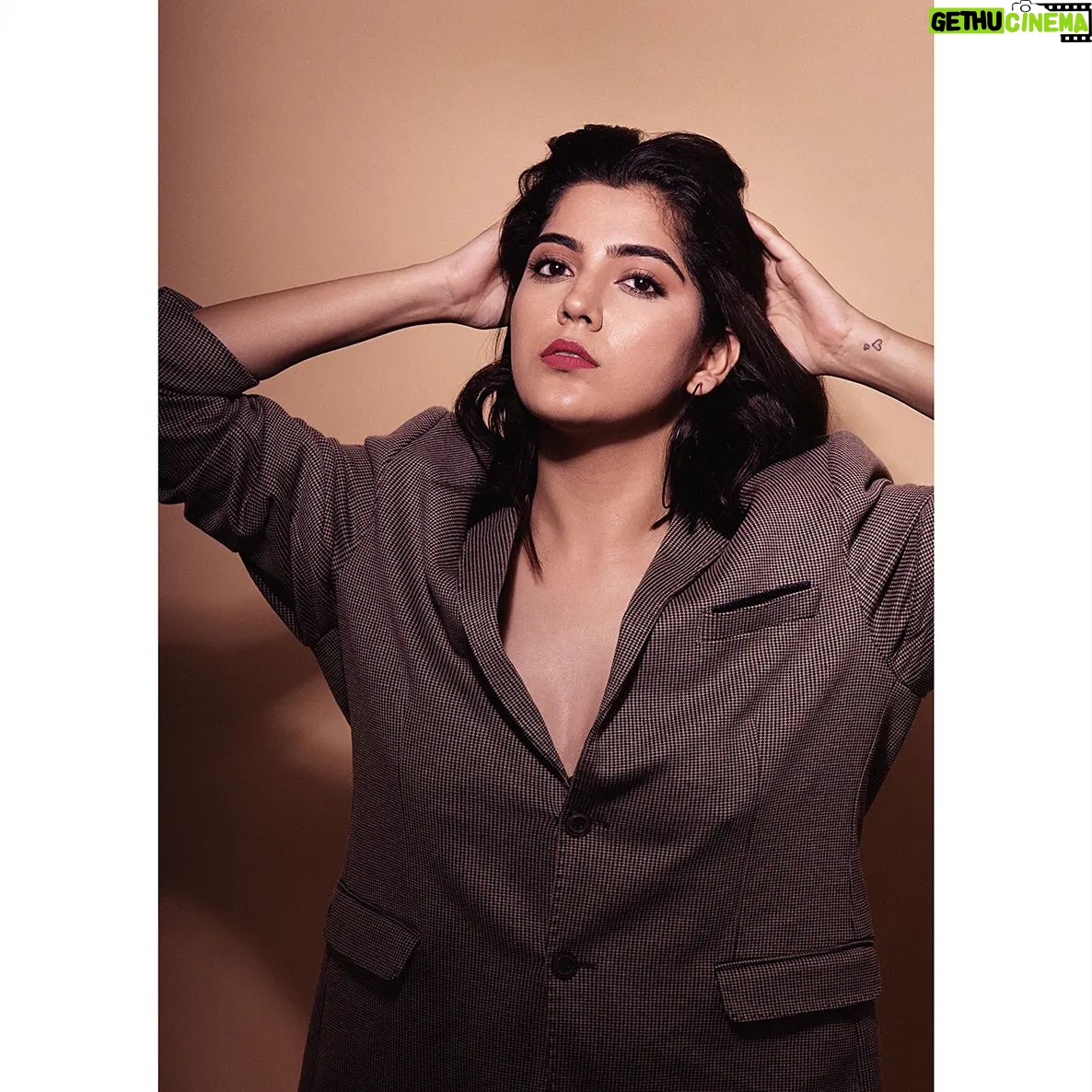Ritika Sukheeja - 780 Likes - Camouflagešš»āāļø
Beautifully captured by @johndinakaranphotography
Mua @o7bridalartistry
.
.
.
.
#portraitsquad #portraitshots #boutique #fashion #style #love #cute #beauty #beautiful #pretty #eyes #model #dress #heels #styles #outfit #jewelry #shopping #smile #misskollywood #missindia #beautypageant #pageant #missindia #pagentry #model