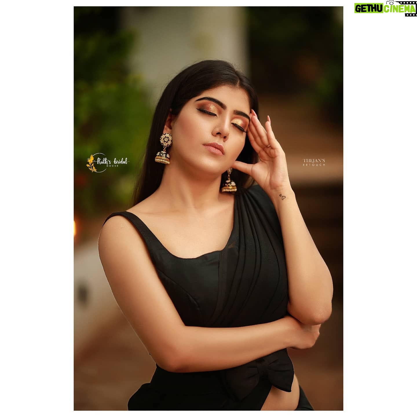 Ritika Sukheeja - 657 Likes - Show your sparkles š«
.
.
.
.
.
Muah @ruths_bridal_house
Photography @kalairavichandran_
Garment and jewelry @ruths_rentals Retouch @thejan__
.
.
.
.
.
.
.
.
.
.
.
.
.
.
.
.
.
#portraitsquad #portraitshots #boutique #fashion #style #love #cute #beauty #beautiful #pretty #eyes #model #dress #heels #styles #outfit #jewelry #shopping #smile #misskollywood #missindia #beautypageant #pageant #missindia #pagentry #model
