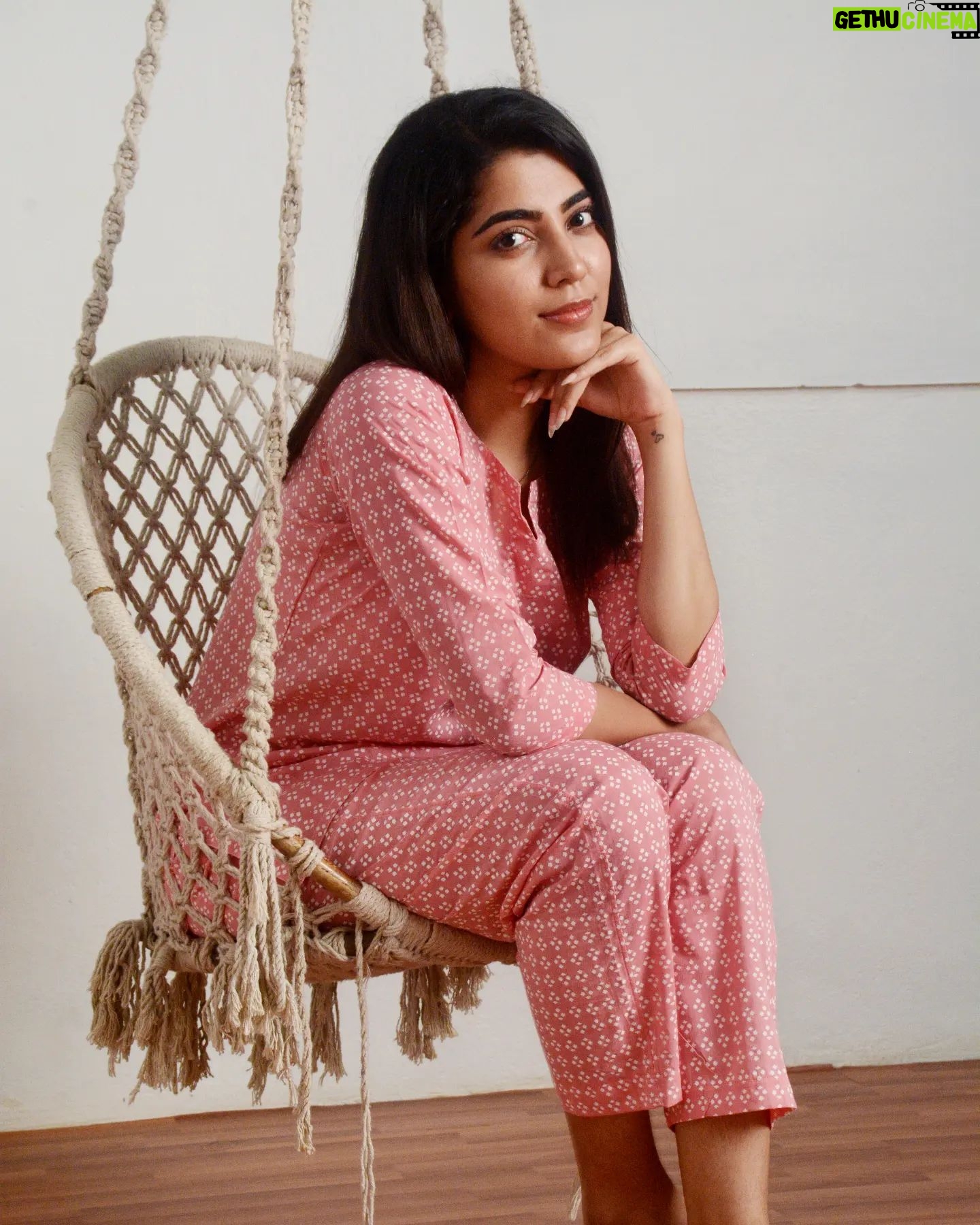 Ritika Sukheeja - 689 Likes - Pink side of lifešø
Wearing @_deesha_official
.
.
.
.
.
.
.
.
.
#clothingbrand #loungewear #portraitsquad #portraitshots #boutique #fashion #style #love #cute #beauty #beautiful #pretty #eyes #model #dress #heels #styles #outfit #jewelry #shopping #smile #misskollywood #missindia #beautypageant #pageant #missindia #pagentry #model