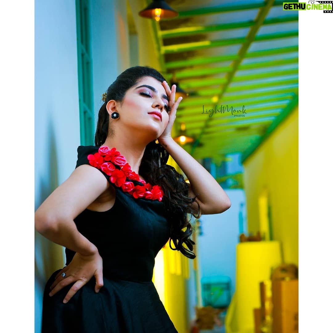Ritika Sukheeja - 785 Likes - Light it upš·
Muah @sugunadevi_makeup_artist
Photography @lightmonkstudios
Costume by @thisadesignstudio
.
.
.
.
.
.
.
.
.
.
#portraitsquad #portraitshots #boutique #fashion #style #love #cute #beauty #beautiful #pretty #eyes #model #dress #heels #styles #outfit #jewelry #shopping #smile #misskollywood #missindia #beautypageant #pageant #missindia #pagentry #model