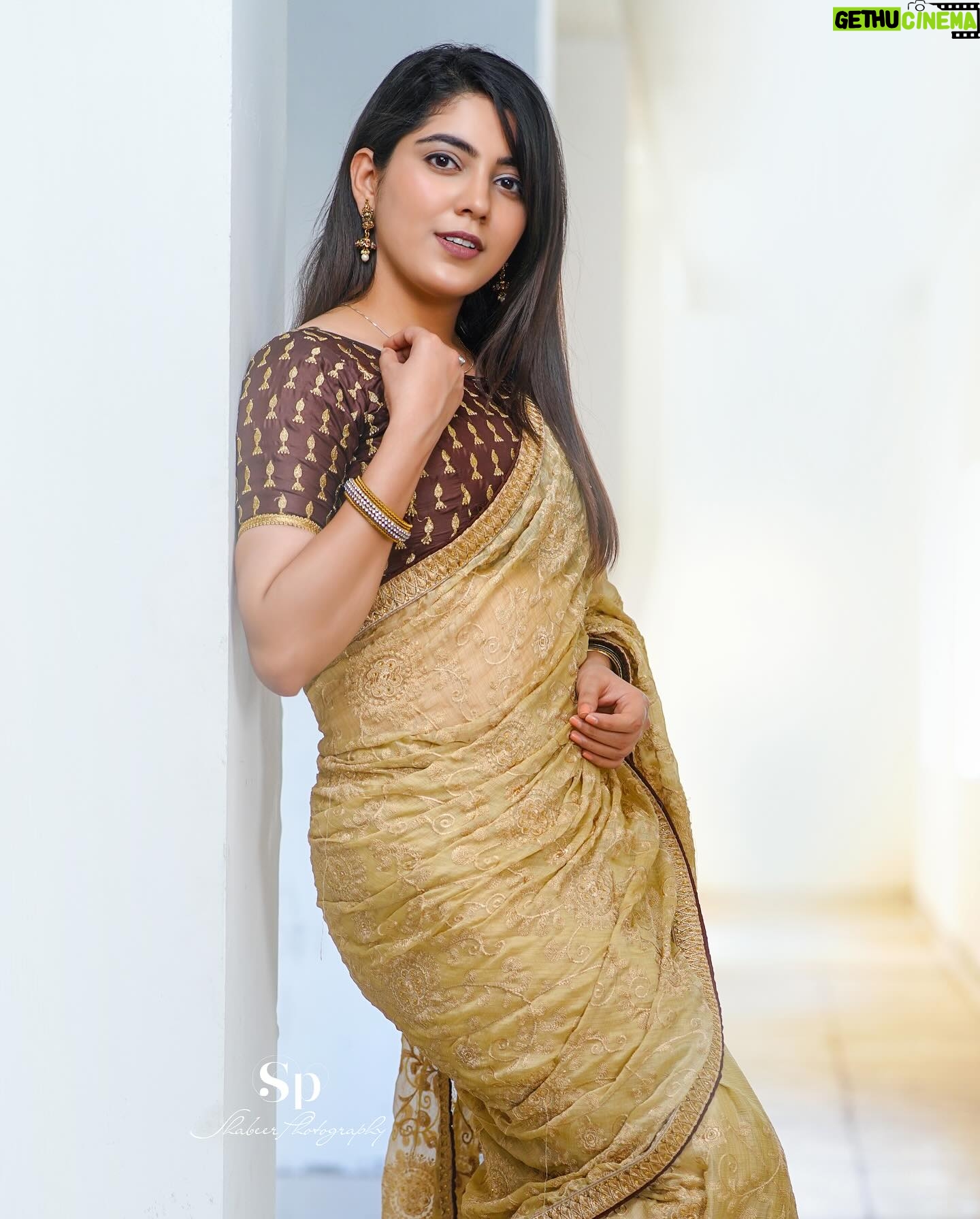 Ritika Sukheeja - 660 Likes - Always identify the main people in the photograph.
In frame : @ritikasukheeja
#model#modeling #photoshoot #photo #brandshoot #brand #sony #sonyalpha #godox #godoxindia #portraitphotography #fashion #style #cute #kerala #banglore #chennai