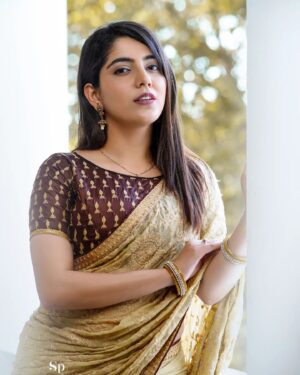 Ritika Sukheeja Instagram - 🍂 << @shabeerphotography >>
.
.
.
.
.
.
.
.
.
.
.
.
#clothingbrand #portraitsquad #portraitshots #boutique #fashion #style #love #cute  #beauty #beautiful #pretty #eyes #model #dress  #heels #styles #outfit #jewelry #shopping #smile #misskollywood #missindia #beautypageant #pageant #missindia #pagentry #model