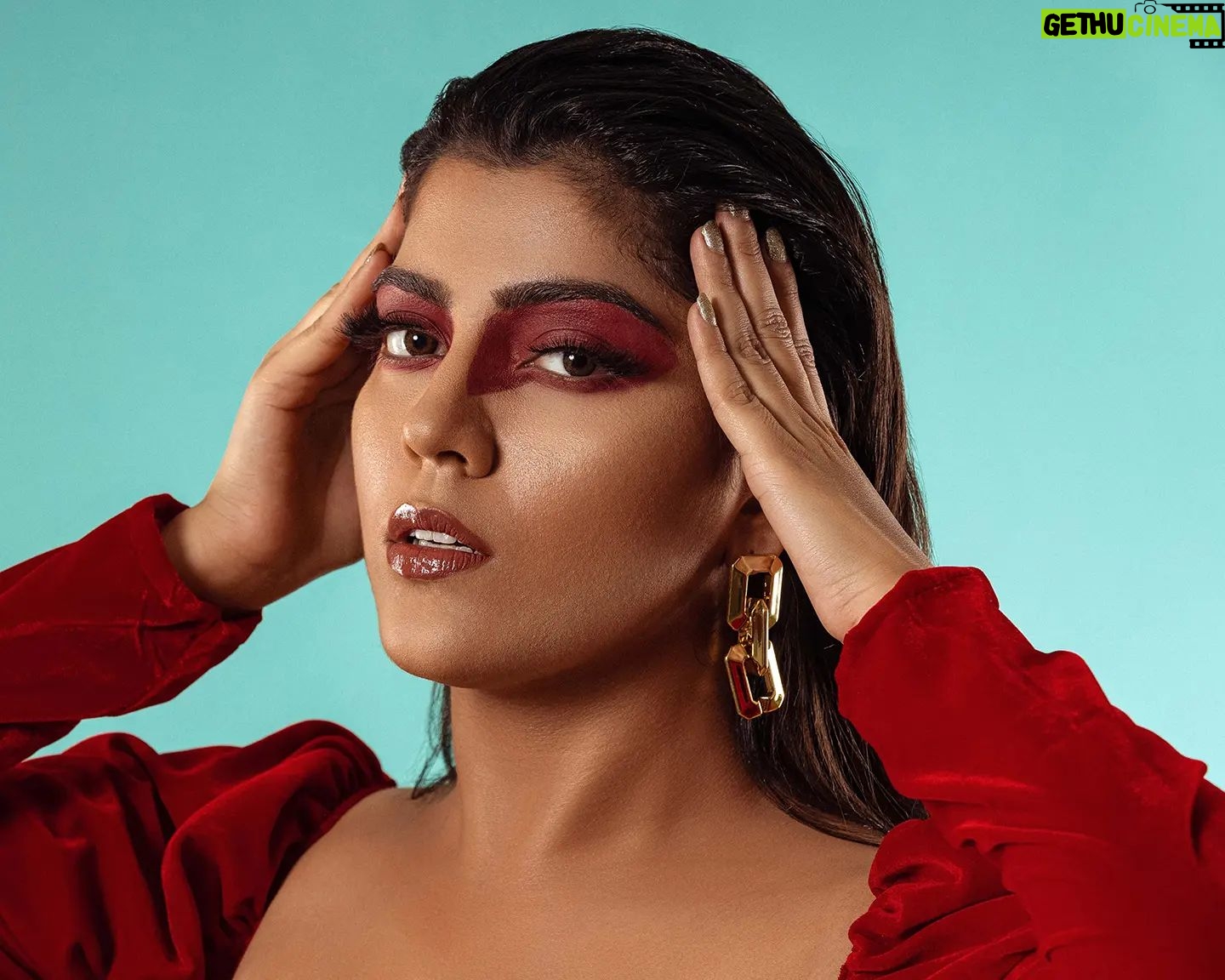 Ritika Sukheeja - 761 Likes - Your hottest dream in RED
.
.
.
@johndinakaranphotography @mithus_mua
.
#portraitsquad #portraitshots #boutique #fashion #style #love #cute #beauty #beautiful #pretty #eyes #model #dress #heels #styles #outfit #jewelry #shopping #smile #misskollywood #missindia #beautypageant #pageant #missindia #pagentry #model