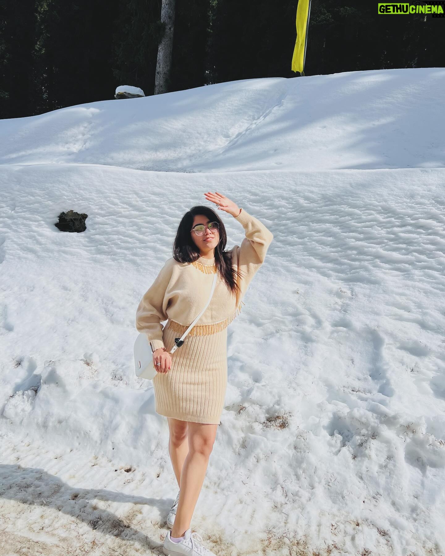 Ritika Sukheeja - 645 Likes - Like I said, your winter Queen is enjoying WINTER WONDERLAND āļøāļø
.
.
.
.
.
.
.
.
.
.
.
.
.
#manalidiaries #manali #snow #portraitsquad #portraitshots #boutique #fashion #style #love #cute #beauty #beautiful #pretty #eyes #model #dress #shoes #styles #outfit #jewelry #shopping #smile #misskollywood #missindia #beautypageant #pageant #missindia #pagentry #model