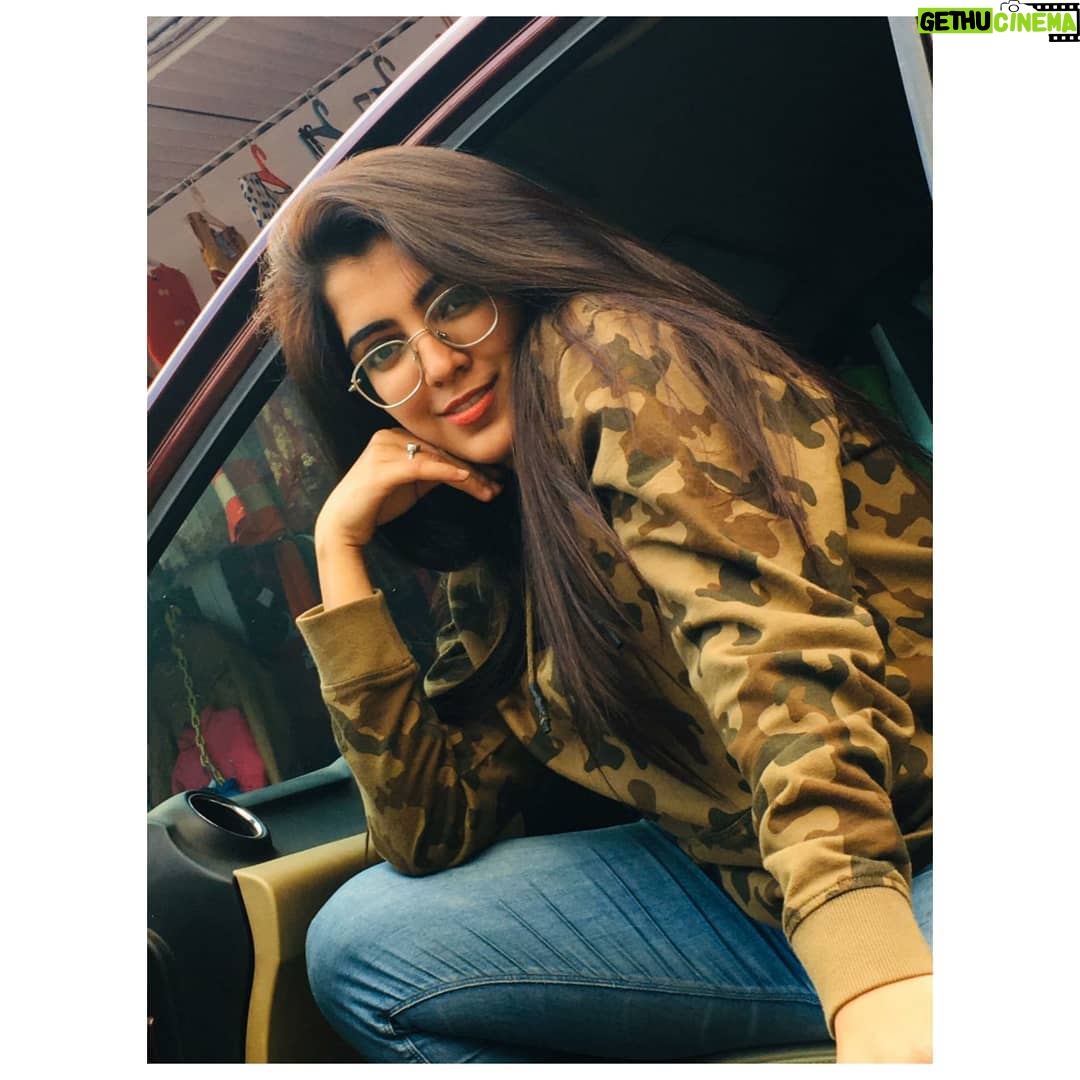 Ritika Sukheeja - 655 Likes - You can't dull my spark š§”
PC @mr_lickuid
.
.
.
.
.
.
.
#ooty #ootydiaries #picturegoals #modeling #modellife