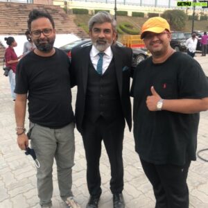 Rituraj Singh Instagram - It Feels Wonderful to be Acting in #nikhiladvani & #milapzaveri ‘s Film.
A Big Thanks to Them & of course to the Man who Cast Me @batchuakshay 
.#satyamevajayate2 
#smjeid2021 
Gratitude to The Universe 
🙏🙏🙏