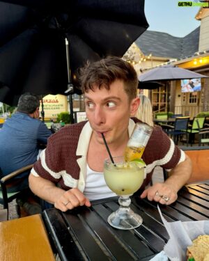 Riyadh Khalaf Instagram - An impromptu layover in Dallas means one thing and one thing only.. CORONARITAS! Used to adore these crazy tex/mex drinks when I lived in Texas years ago with my ex. Bringing back so many memories 🙌 🐎