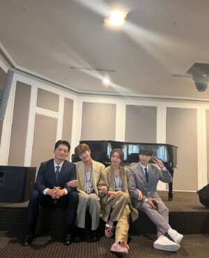Ro Jong-hyun Instagram - 😍

.
.
.
#mbc 
#드라마
#drama
#열녀박씨계약결혼뎐