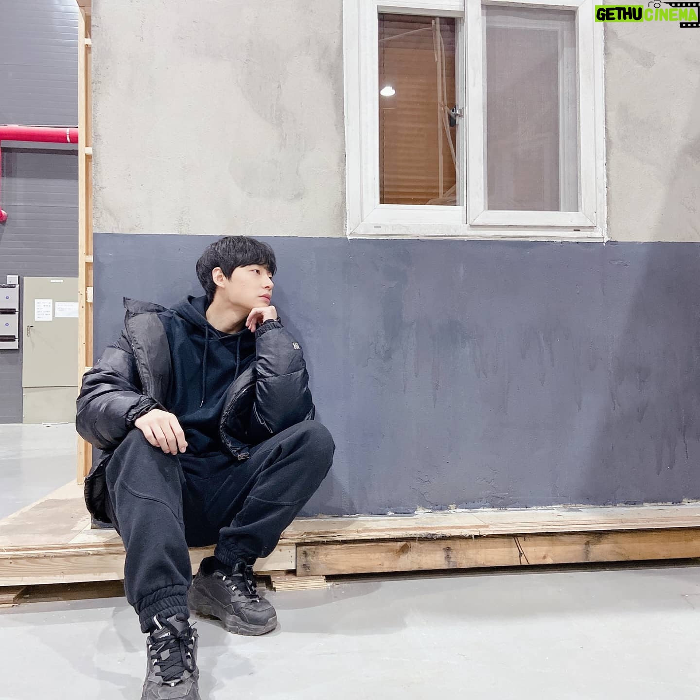 Ro Jong-hyun - 34.2K Likes - 사진연습
.
.
.
#사진
#연습
#일상
