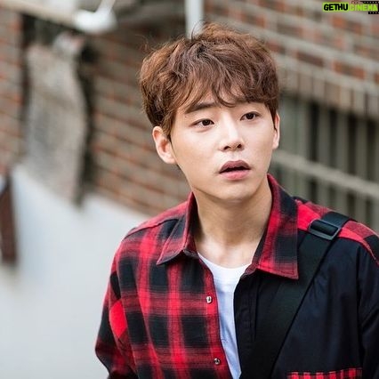 Ro Jong-hyun - 16.8K Likes - #Repost @ocn_original
-
OCN DRAMATIC CINEMA
<타인은 지옥이다>
매주 토/일 밤 10시 30분 본방송
#타인은지옥이다 #강석윤
#OCN #drama #kdrama
#바이브액터스 #VIBEactors