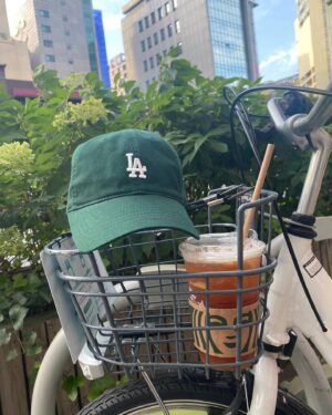 Ro Jong-hyun Instagram - 🍀

.
.
.
#안녕
#여름 
#안녕