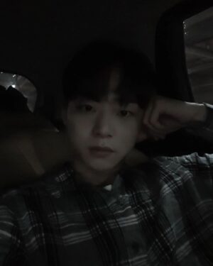 Ro Jong-hyun Instagram - ♡

.
.
.
.
#셀카 
#사진
#정리