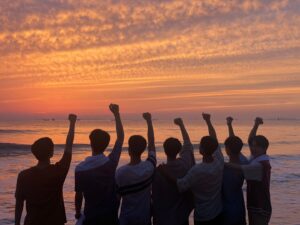 Ro Jong-hyun Instagram - begins≠youth

.
.
.
#youth
#beginsyouth
#xclusive