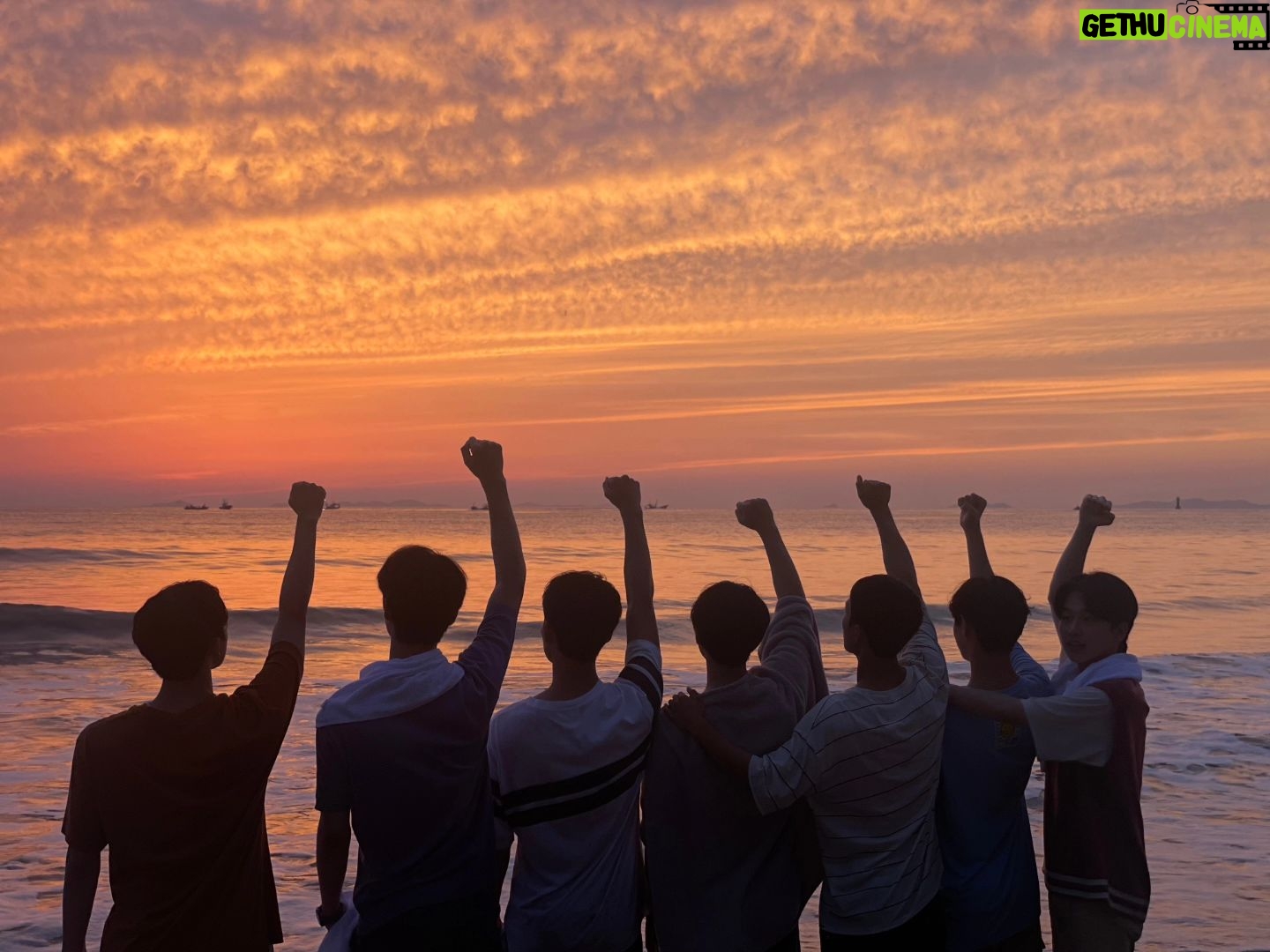 Ro Jong-hyun - 59.3K Likes - begins≠youth
.
.
.
#youth
#beginsyouth
#xclusive