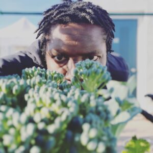 Rob Brown Instagram - Might be taking this whole broccoli thing a bit far. Ron Finley put the battery in my back. #LA #NY