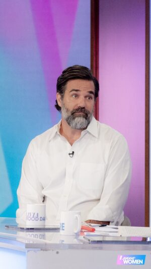 Rob Delaney Instagram - Rob Delaney shares the painful process of writing his book about his late son, Henry ❤️

#loosewomen #robdelaney