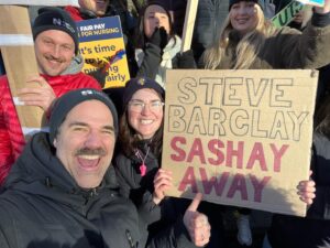 Rob Delaney Instagram - Best sign I saw at nurses strike today at @uclh ❤️✊🏼