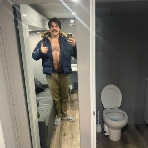 Rob Delaney Instagram - Me & my toilet Sean ! 🎸