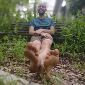 Rob Greenfield Instagram - A decade-long journey has come to completion.
I have finally liberated myself from industrial clothing!

I am now wearing completely homemade, natural fiber, naturally dyed clothing!
Down to the fiber, buttons, thread and dyes.
My wardrobe consists of 19 items, each of which I have a deep connection with.
No logos… No brands… Just the elements of the Earth.

Over the last 8 months I have immersed myself…
I have learned about different fabrics, fibers and plant dyes. I have sewed, knitted, felted and dyed. I have harvested plants and prepared dye baths. I have overcome many moments of overwhelm and confusion in a realm that was new to me. I have seen the magic of black walnuts and indigo in contact with cotton, linen and wool, creating colors that enlivened me deep inside.

I have deepened my connection with Earth and taken another substantial step away from consumerism and materialism.

Although I put in over 100 hours of work into these clothes, the community put in just as much or more. My success exists as a result of the many community members who supported me with their knowledge, skills and resources.

This marks a chapter on this journey of liberation. At the age of 37, I intend to spend the decades ahead in clothing of this manner. Clothing that represents my own liberation as well as a symbol of the liberation Earth and humanity can have if we learn to foster harmonious relationships.

In truth, the journey is not over. In the years ahead I intend to spend a chapter close to the land and grow all of my fibers from source and take part in every step, directly in contact and harmony with the land that I am on, to make a wardrobe that is fully from one place on Earth and can fully return to that place.

Ultimately, this is a move forward in readying myself for my eventual mission to return my body to Earth, completing the cycle of life in harmony. I dream of every item I own returning to Earth with me, fully embracing my impermanence. To me, impermanence is a universal truth, and this is what I seek to be a part of.

Love,
Robin