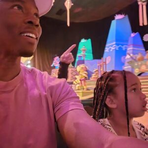 Robbie Jones Instagram - Disney Day!!!!!! ❤️🎂🎉
