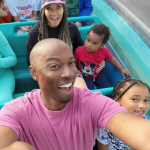 Robbie Jones Instagram - Disney Day!!!!!! ❤️🎂🎉